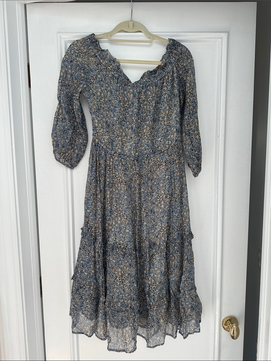 Anthropologie Dresses & Skirts - Anthropologie Blue Floral Midi Dress, Sits off shoulder